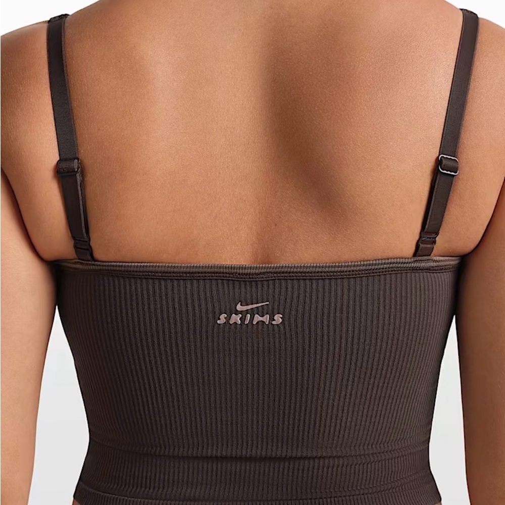 Nike SKIMS Ribbed Seamless Cami Tank - Phoenix Truffle - Medium - Picture 7 of 8